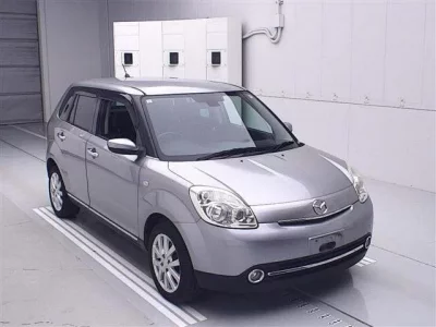 Mazda VERISA