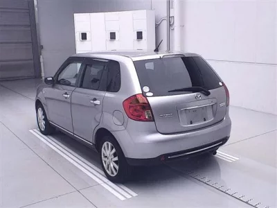 Mazda VERISA