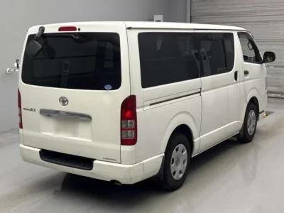 Toyota REGIUS ACE VAN