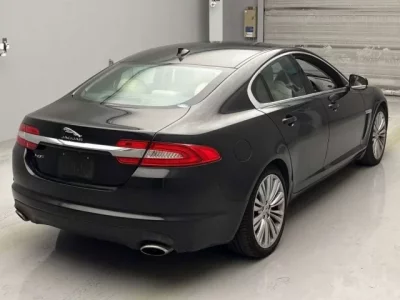 Jaguar XF SERIES