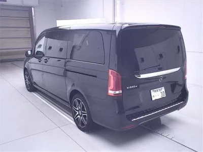 Mercedes-Benz V CLASS