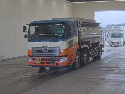 Hino TRUCK