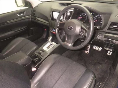 Subaru LEGACY B4