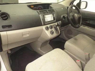 Toyota PASSO SETTE