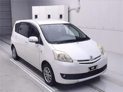 Toyota PASSO SETTE