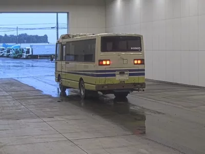 Hino BUS