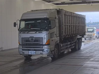 Hino TRUCK