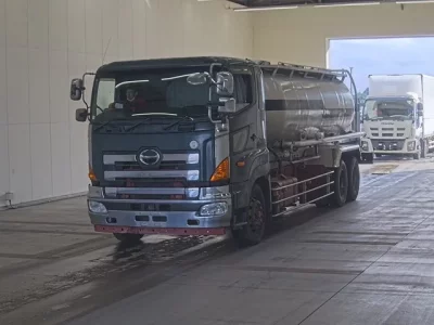 Hino TRUCK