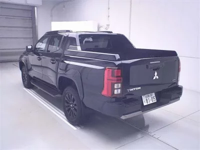 Mitsubishi TRITON