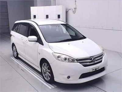 Nissan LAFESTA