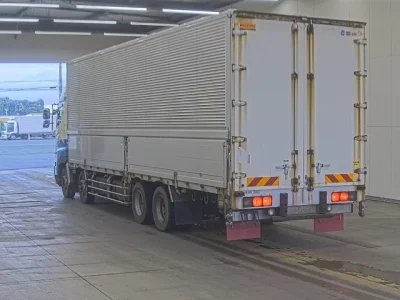 Hino TRUCK