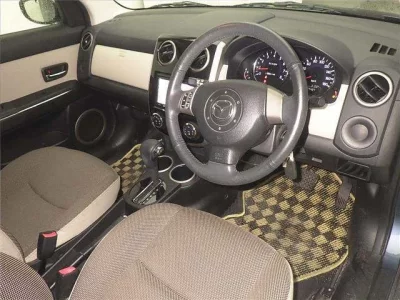 Mazda VERISA