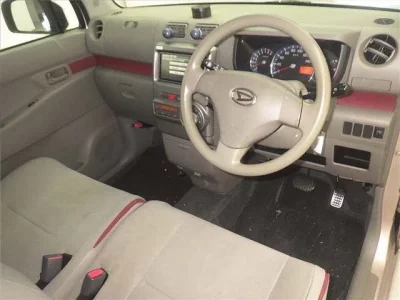 Daihatsu MOVE CONTE