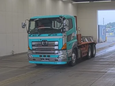 Hino TRUCK