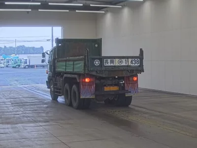 Isuzu TRUCK