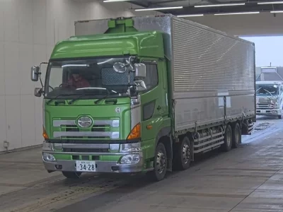 Hino TRUCK
