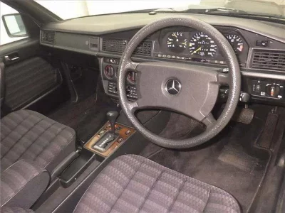 Mercedes-Benz 190 SERIES