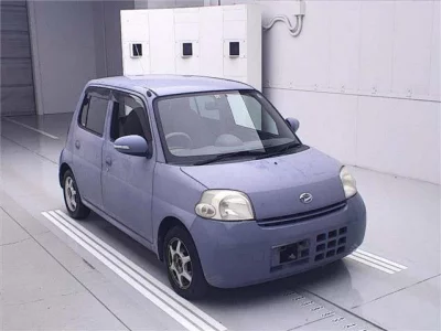 Daihatsu Esse