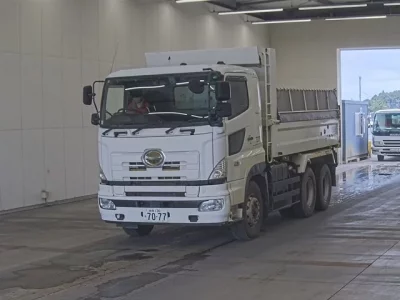 Hino PROFIA