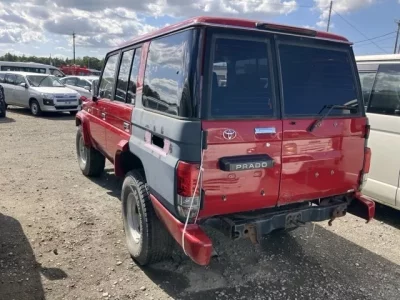 Toyota LAND CRUISER PRADO