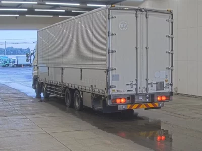 Hino PROFIA