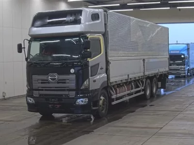 Hino TRUCK