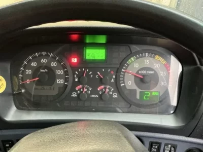 Hino TRUCK