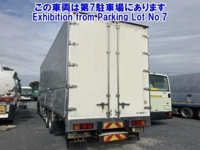 Hino TRUCK