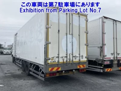 Hino TRUCK