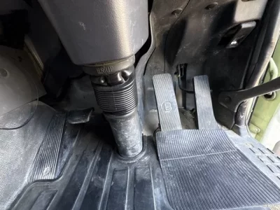 Nissan TRUCK
