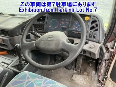 Hino TRUCK