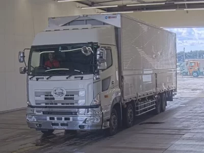 Hino TRUCK