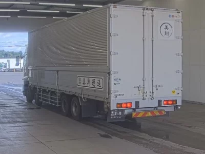 Hino TRUCK