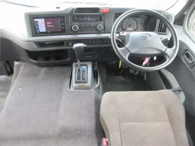 Toyota COASTER