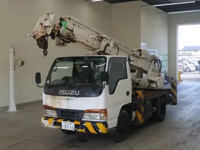 Isuzu ELF