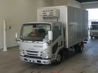 Isuzu ELF