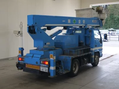 Isuzu ELF