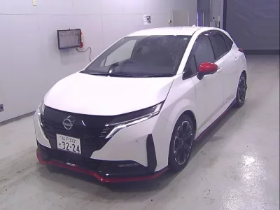 Nissan AURA