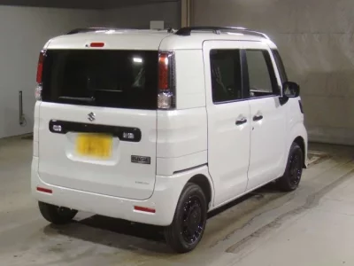 Suzuki SPACIA BASE
