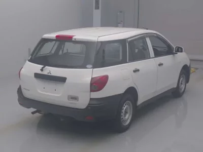 Mitsubishi LANCER VAN