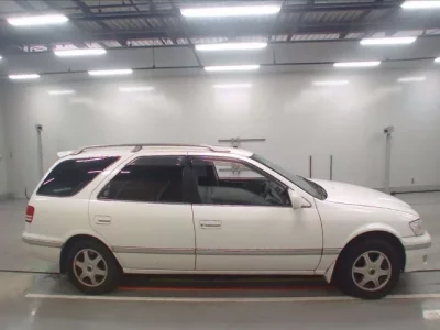 Toyota MARK2 QUALIS