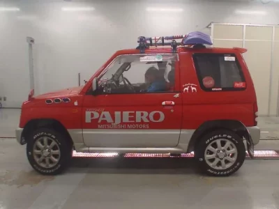 Mitsubishi PAJERO MINI