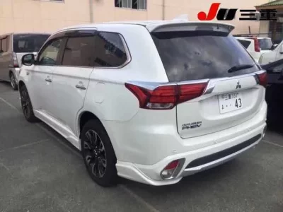 Mitsubishi OUTLANDER PHEV