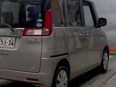 Suzuki SPACIA