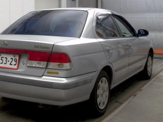 Nissan SUNNY