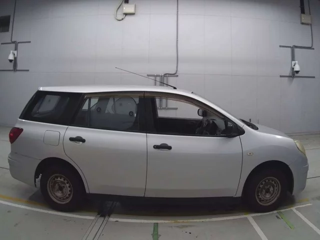 Nissan AD