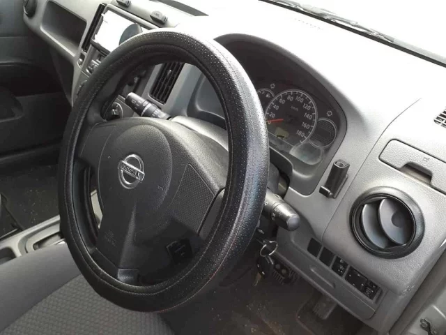 Nissan AD