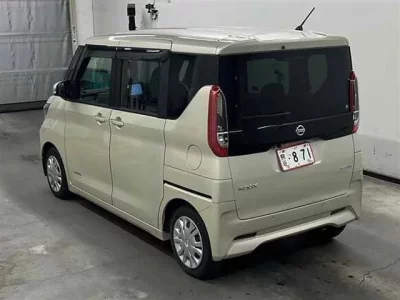 Nissan ROOX