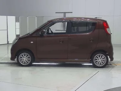 Suzuki MRWAGON
