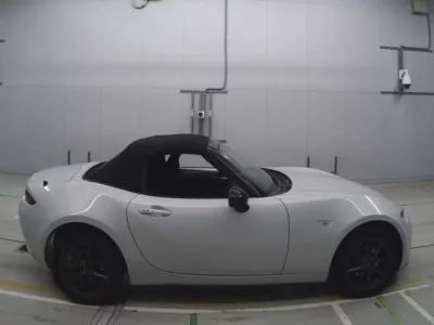Mazda ROADSTER